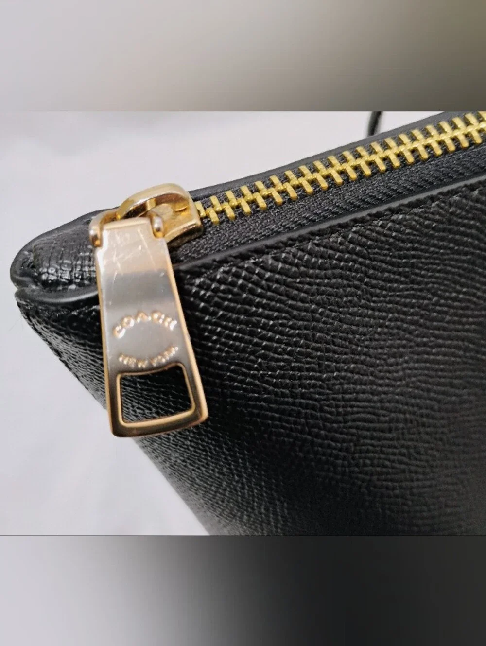 Coach Gallery Cross-grain Leather Zip Top Tote